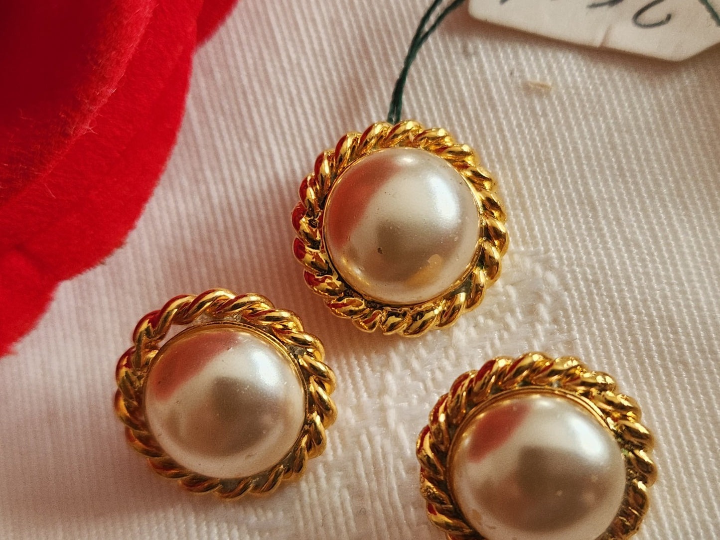 Trio boutons vintage en métal coeur nacré petit 1,3 cm pied  ou 13 mm  G7A