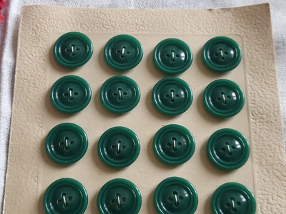 Plaque 24 boutons anciens vert 4 trous  diamètre 1,7  cm T18