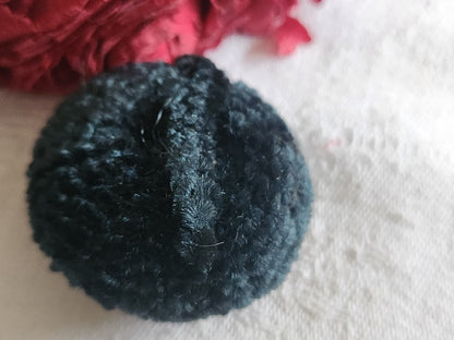 Haute couture gros bouton ancien doudou vert passementerie 3,7 cm ref 6107