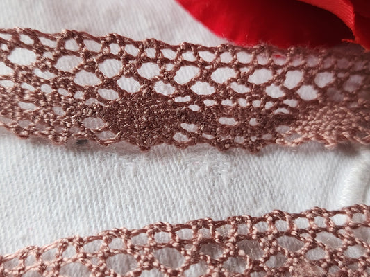 Dentelle vintage rose poudré vieux rose coton 3 métres sur 1,7 cm A6