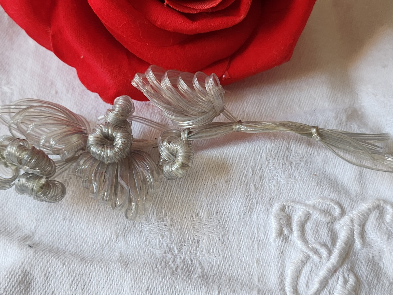 Petit bouquet ancien gris  original fait main modiste chapeau vintage T0-27
