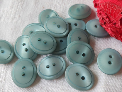 Lot 14 boutons vintage bleu ovale à trous  1,4 cm sur 1,7 cm ref 3771