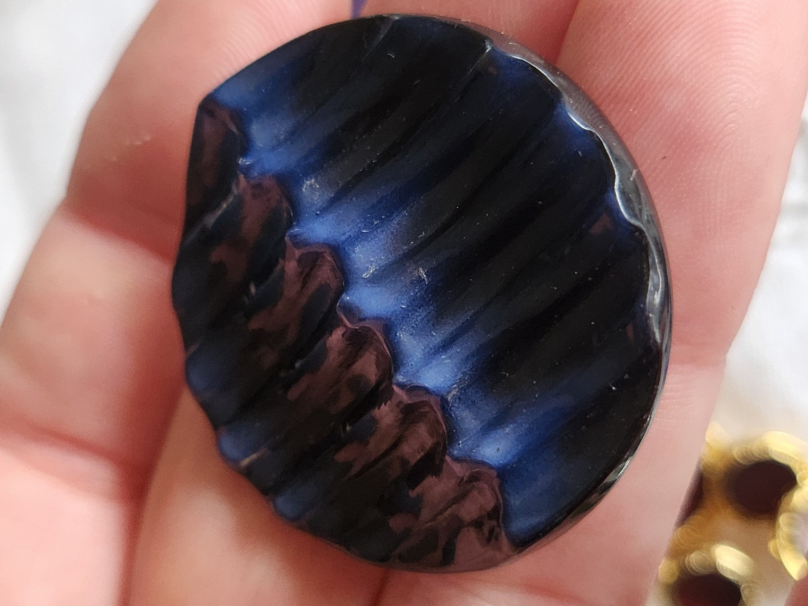 Gros bouton ancien en celluloïd bleu superbe pied 3,8 cm ref 1179