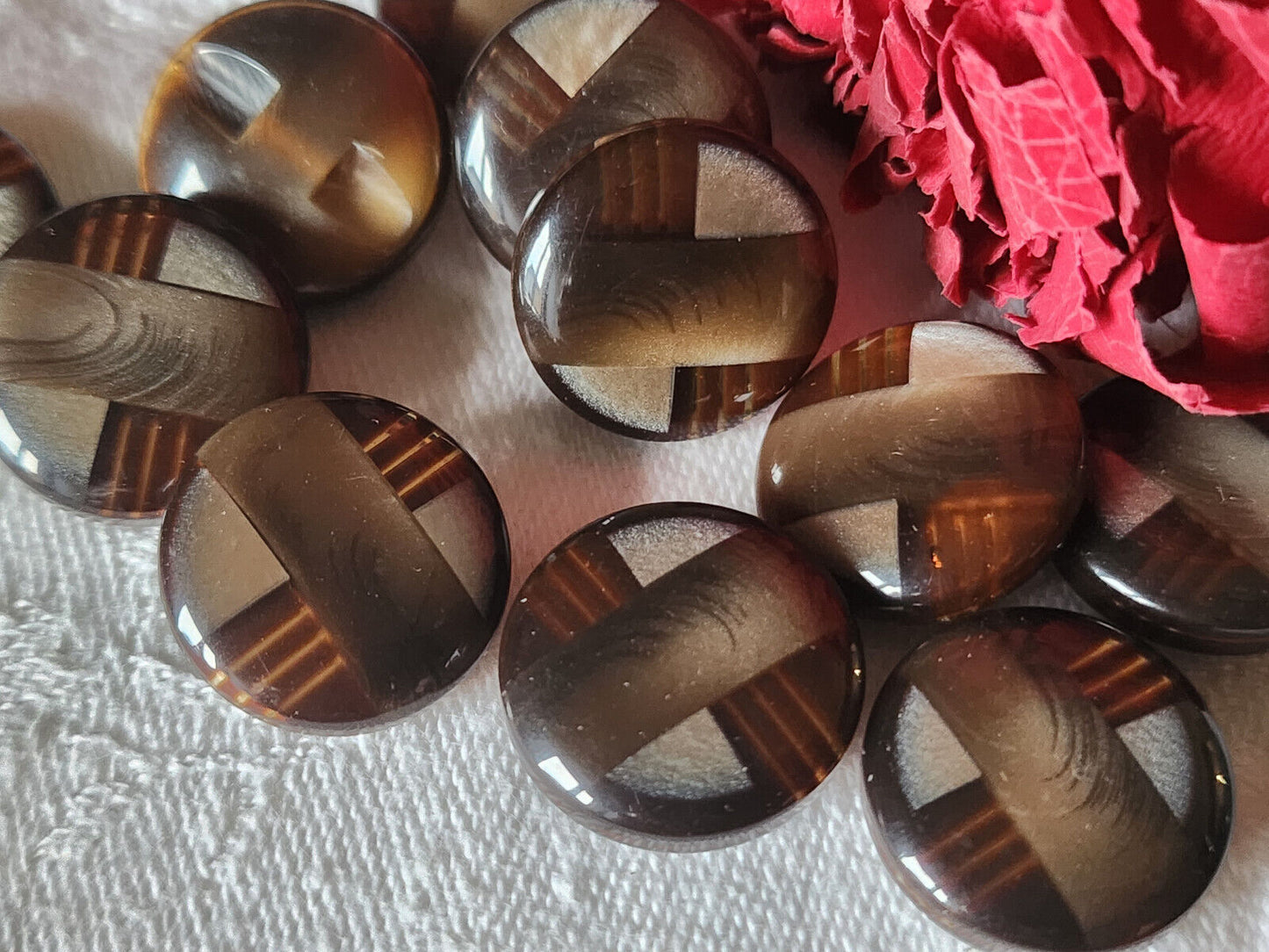 Lot 6  boutons vintage marron inclusion nacré gris pied 1,7 cm ref 1667