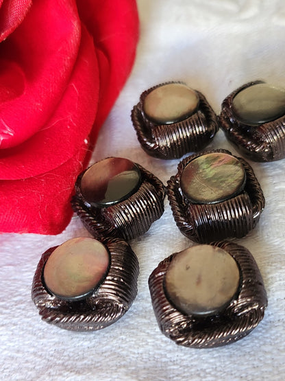 Lot 6 boutons vintage resine coeur en nacre 1,5 sur 1,6 cm pied ref 965