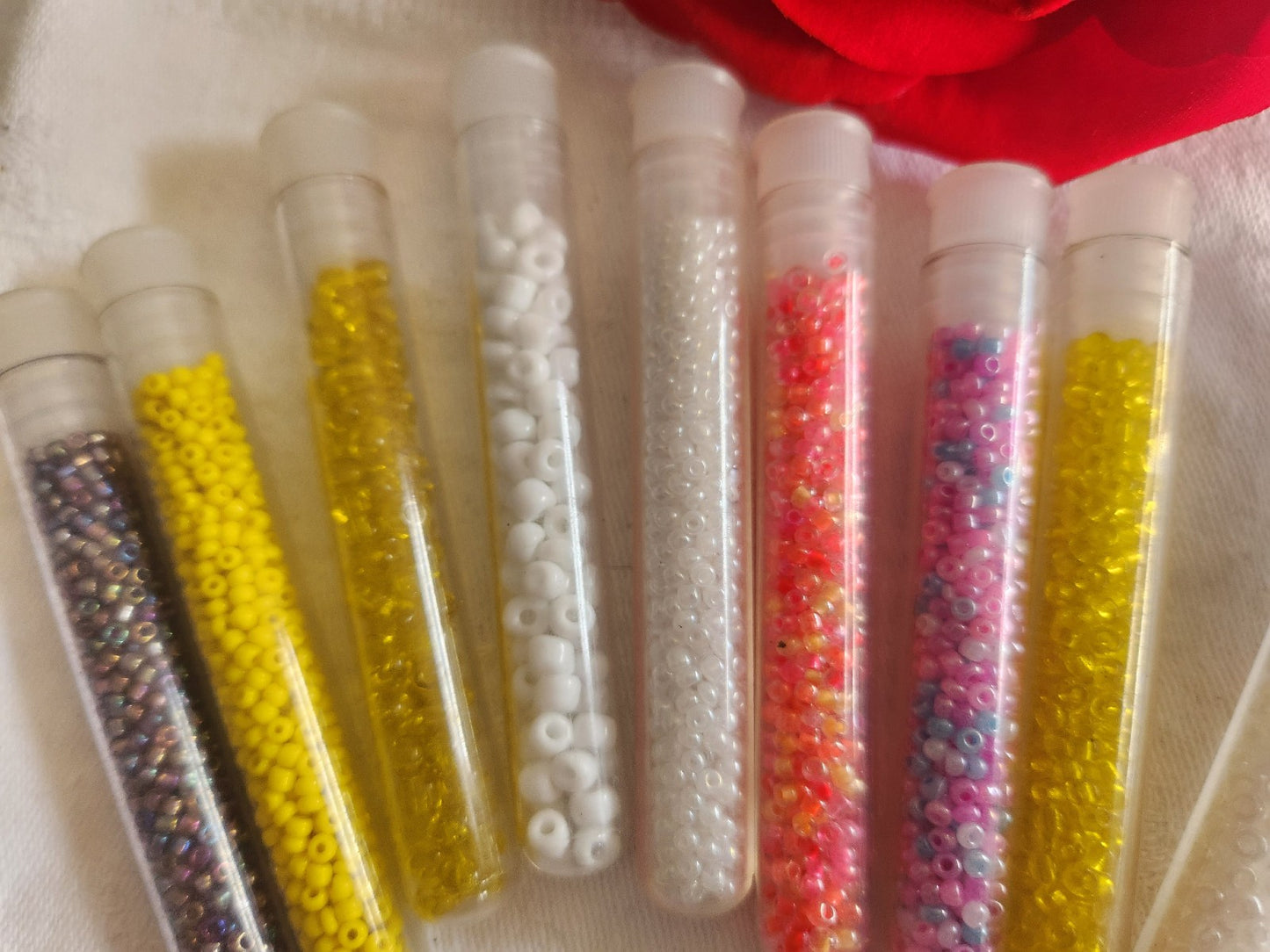 Lot 9 tubes de perles de rocailles tube ronde colore création bijoux loisir T1