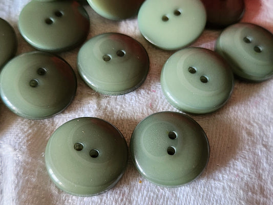 Lot 16 boutons vintage vert à trous 1,8 cm ref 5300