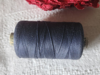 Grosse bobine ancienne fil bleu 26  grammes  couture mercerie ancien  T1