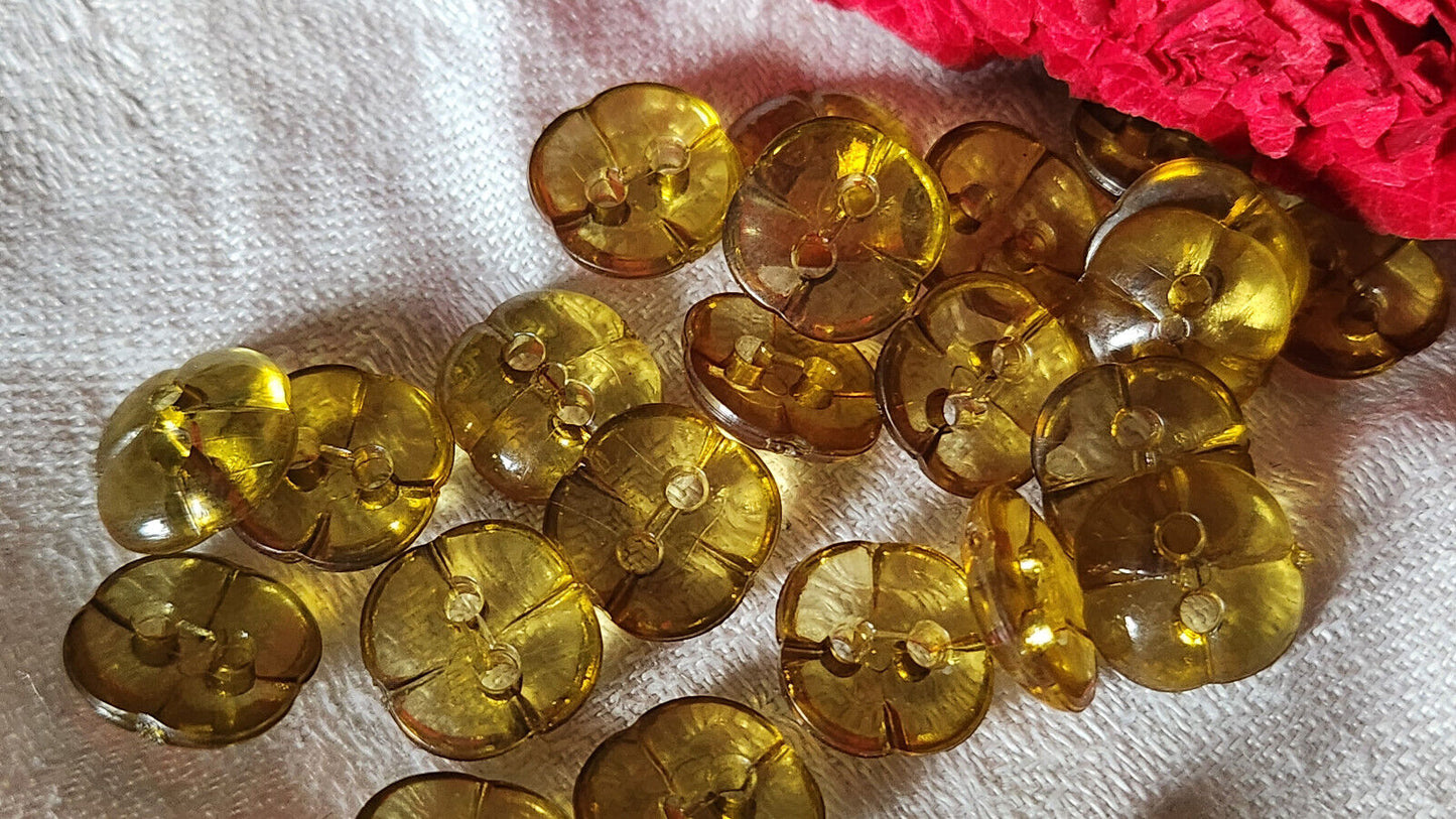 Lot 24 petits boutons vintage marron ? transparent trous 1,1 cm ref 1355