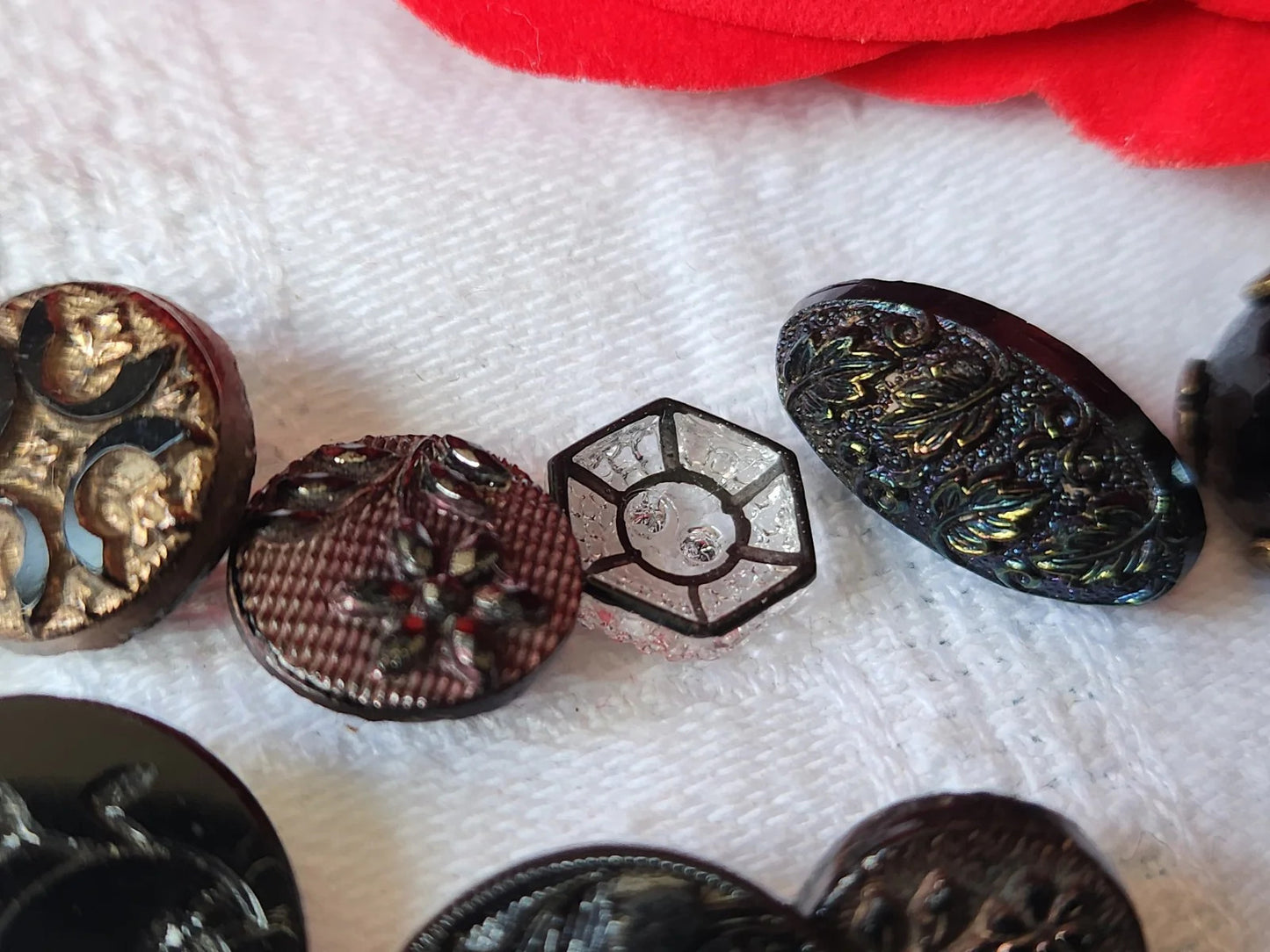 Lot 12 mini boutons anciens en verre vers 1900 collection 0,9 à 1,5 cm ref 6009