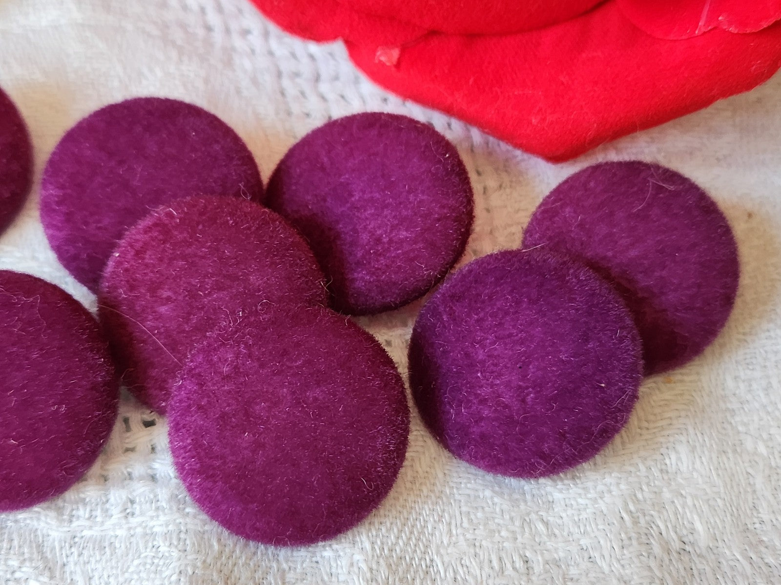 lot 9 boutons vintage violet   daim doudou tissu pied  2,1 cm ref 6102