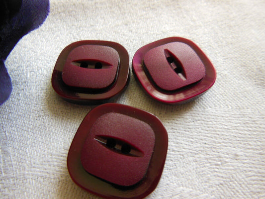 Trio boutons vintage violet prune diamètre 2,4 cm ref 1139