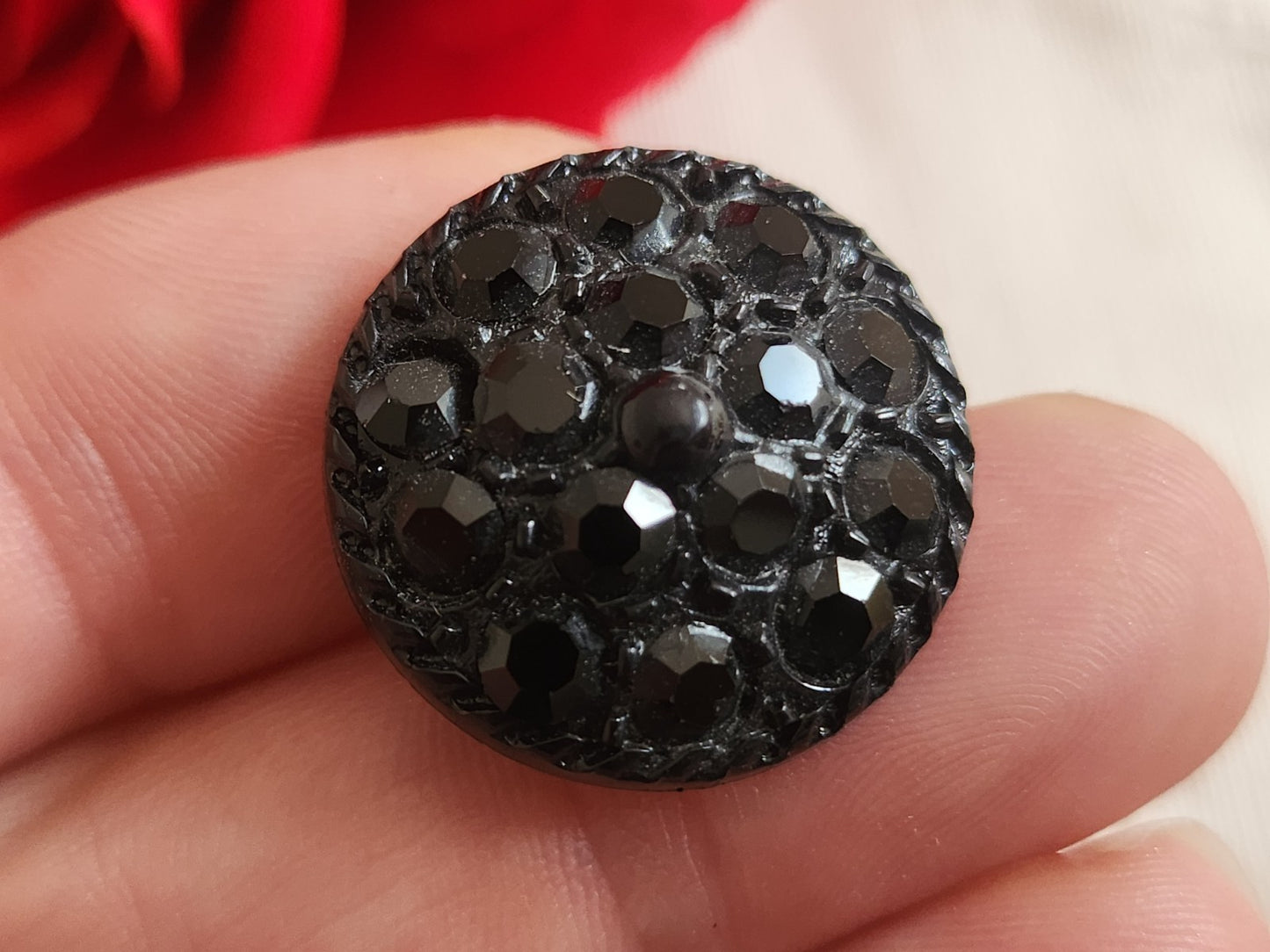 Bouton acrylique noir avec strass en verre pied 2,2 cm ou 22 mm G19D