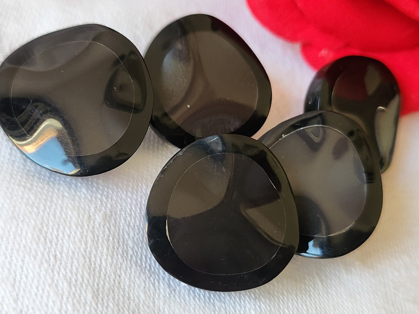 Lot 5 boutons vintage noir gris pied metal 2,3 cm ref 1890