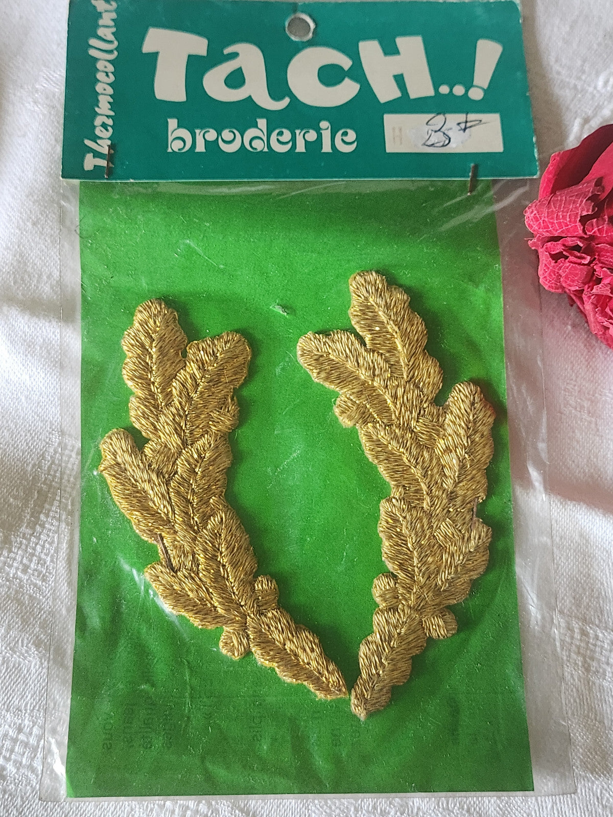 Ancien patch vintage thermocollant "dorée armée" broderie customisation T14