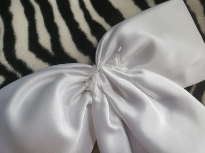 Gros noeud en tissu blanc satiné année 90 couture mariage recup B4