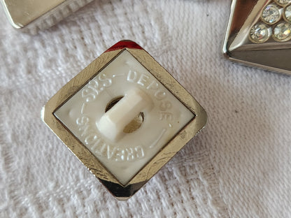 Lot 6 boutons  acrylique et strass en verre pied carré 1,6 cm  ref 6008