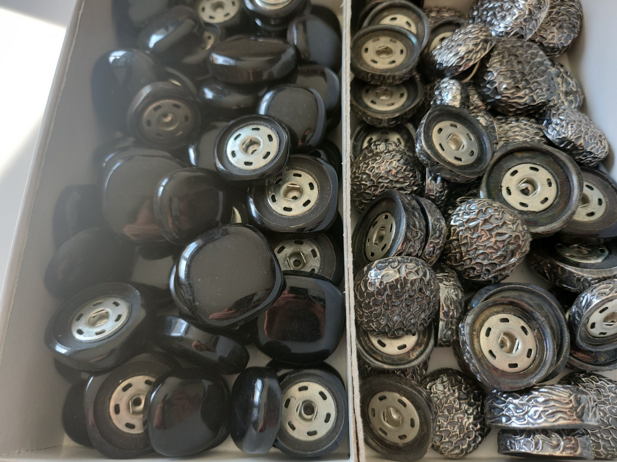 Gros lot cache boutons pressions vintage mercerie