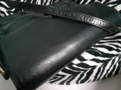 Ancien sac en main en cuir Souple noir retro magasin Printemps