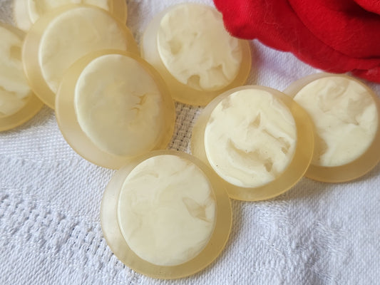 Lot 8  gros boutons vintage creme mat  pied 2,7 cm ref 2167