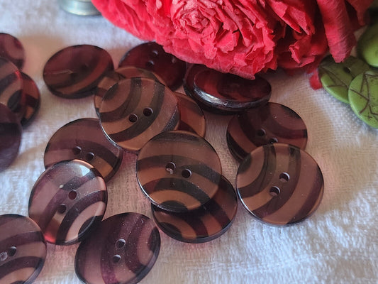Lot 19 boutons vintage violet prune lumineux trous  1,7 cm ref 5597