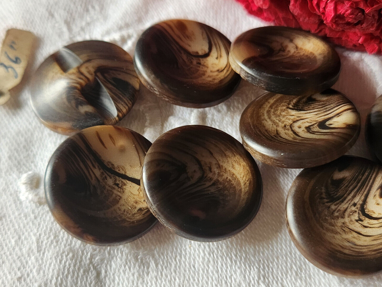 Lot 9 boutons vintage marron veiné joli pied  2,1 cm ref 2412