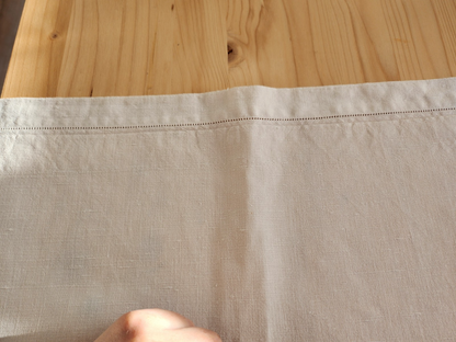 Ancien cache torchon blanc broderie bleu moulin superbe 54 cm sur 120 cm B8