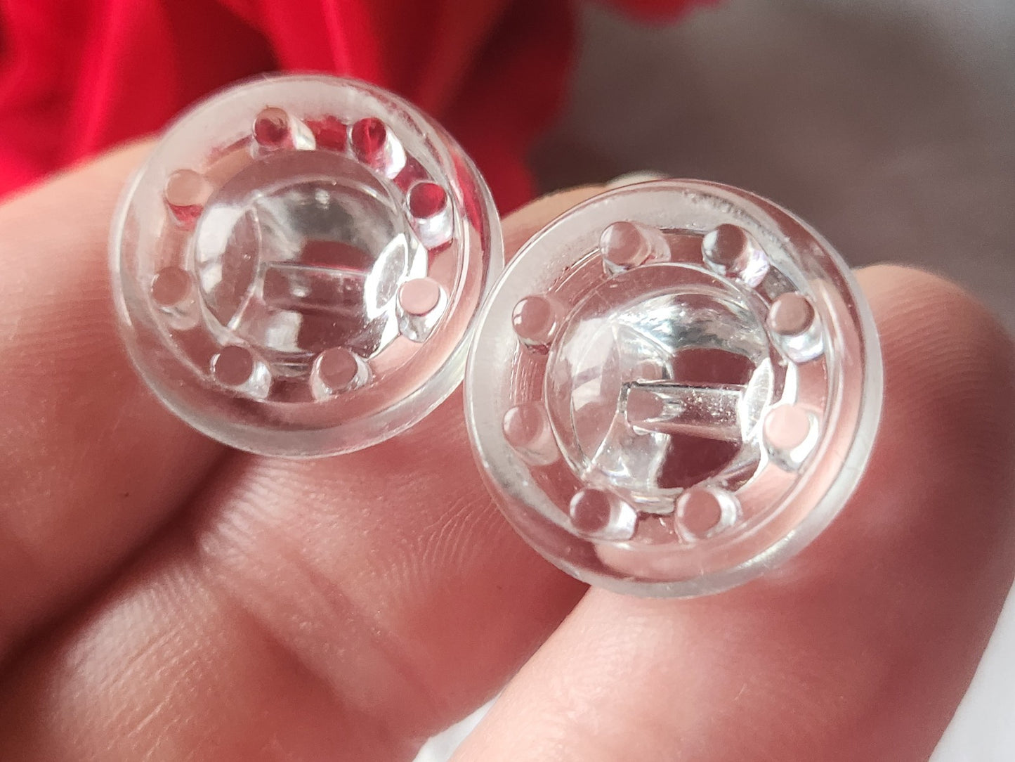 Lot 6 boutons anciens en verre transparent vintage 1,7 cm ou 17 mm  ref 6244 **