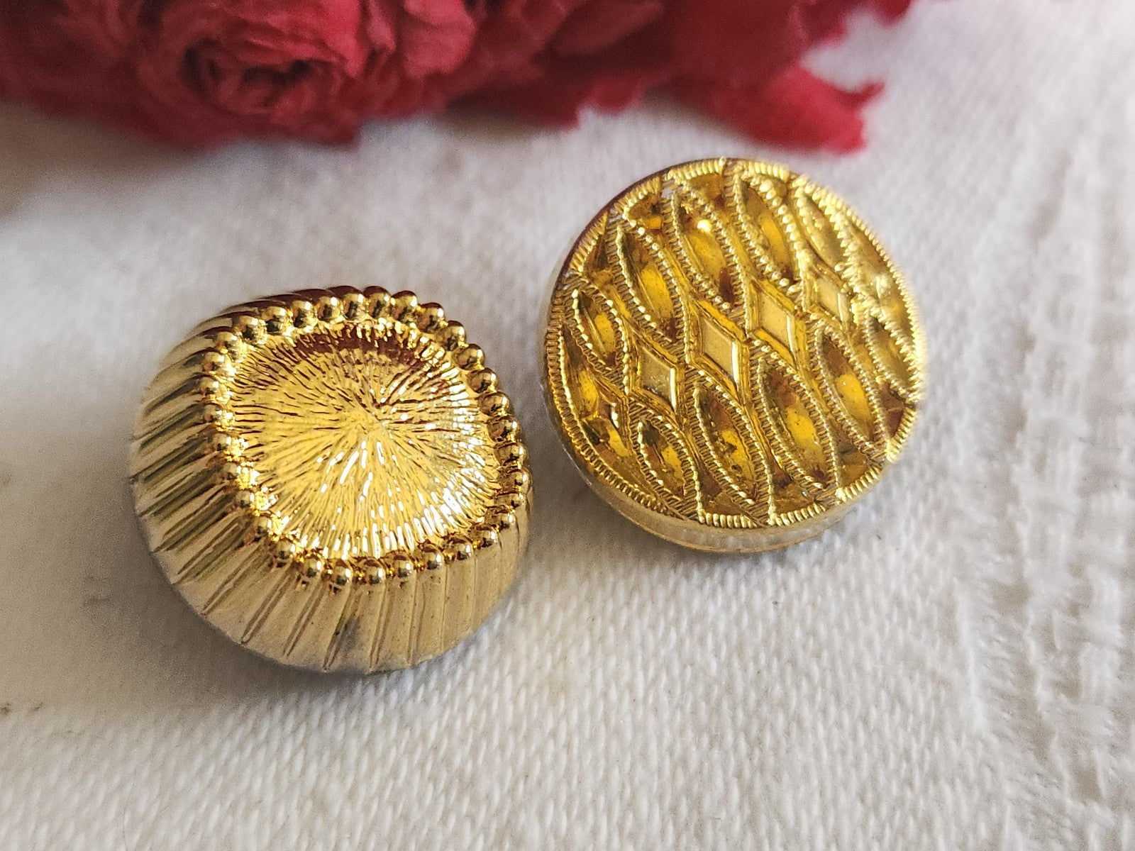 Duo boutons vintage en verre doré pied 1,7 cm G7N