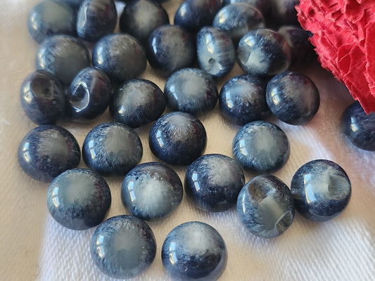 Lot 20 boutons vintage petits bleu foncé 1,1 cm pied bombé ref  5074