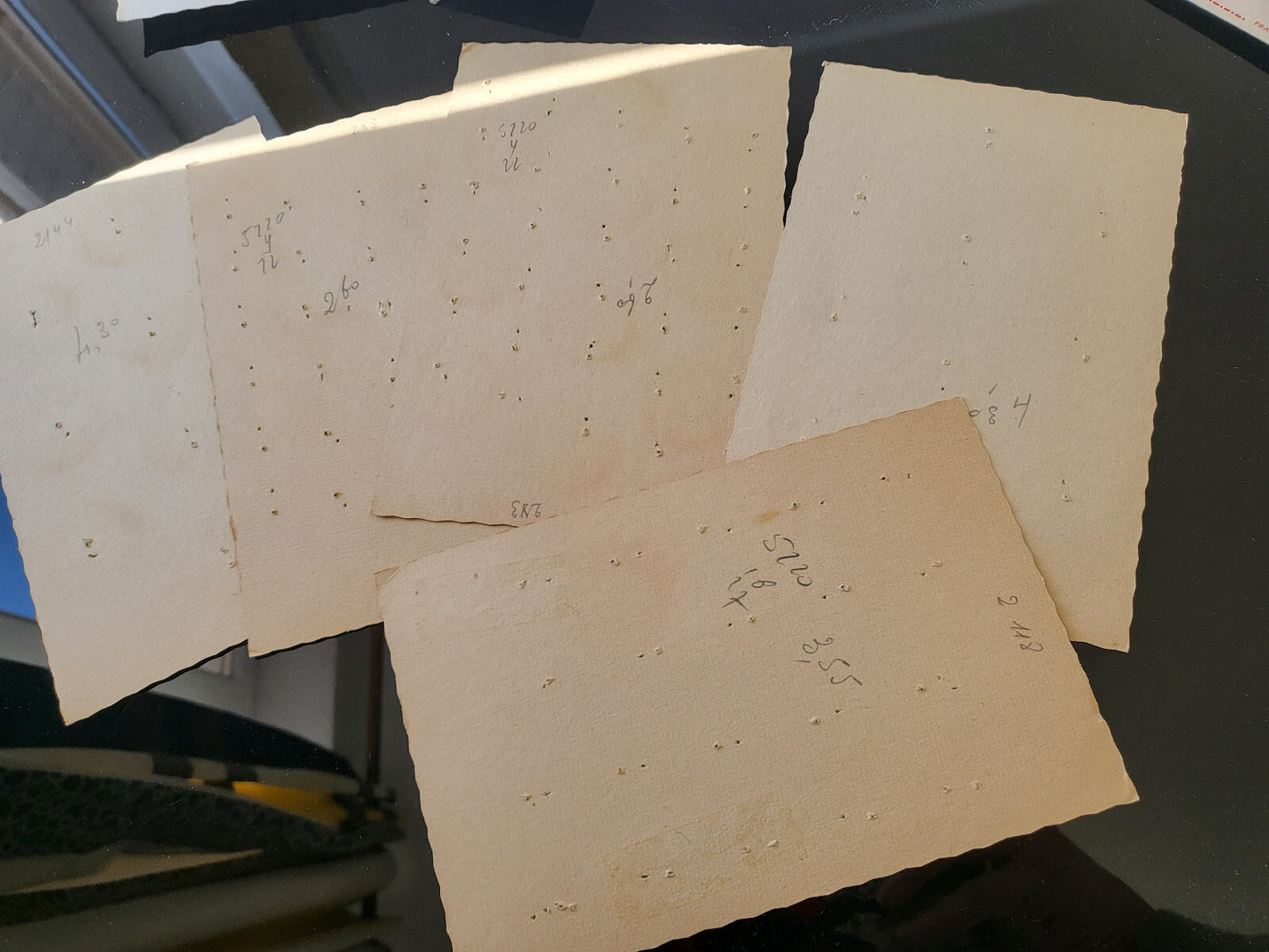 Lot 5 plaques pour bouton ancien présentoir pourtour  chantournant T17-7