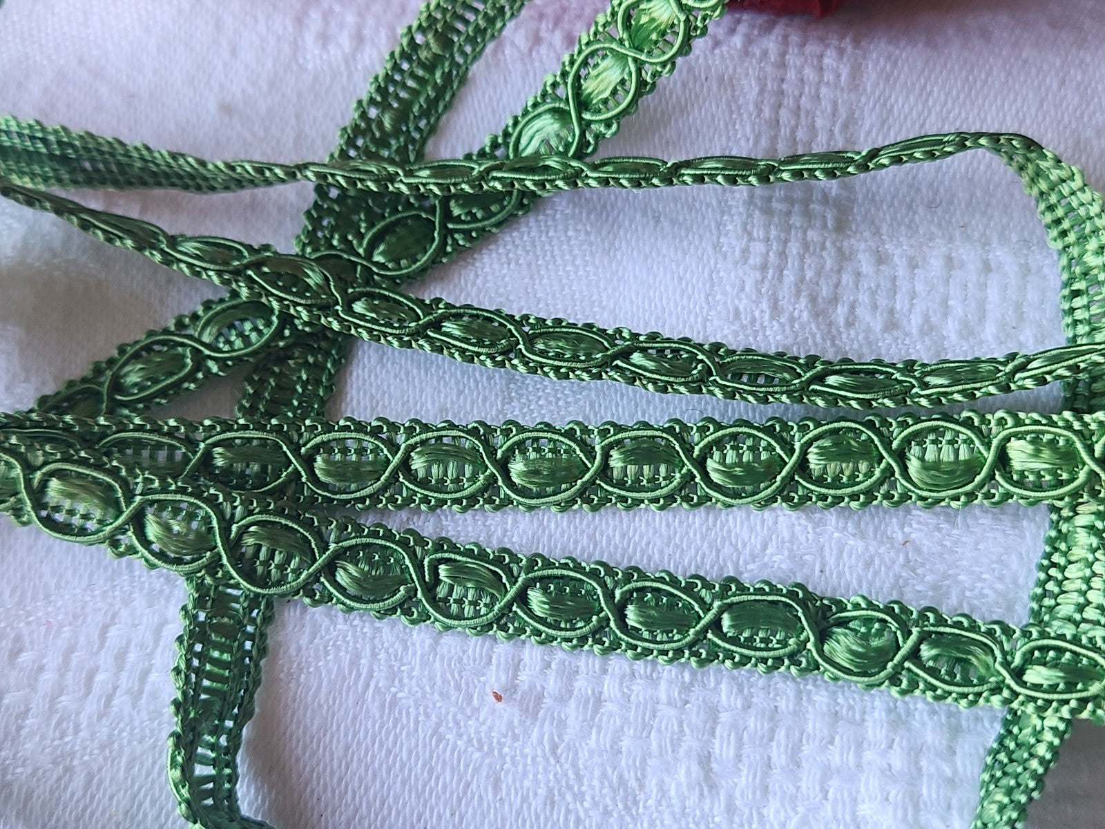 Galon vintage bordure vert satiné 3 mètres sur 0,8 cm A2