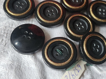 Lot 7boutons vintage noir doré 2,2 cm trous épais ref 5801
