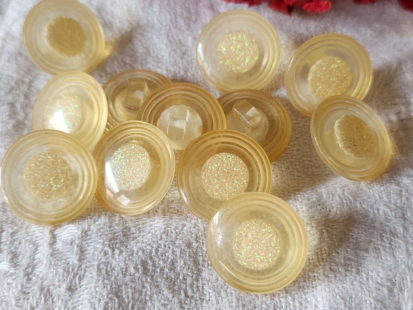 Lot 6 boutons vintage jaune paillette à pied 1,7 cm superbe ref 2923