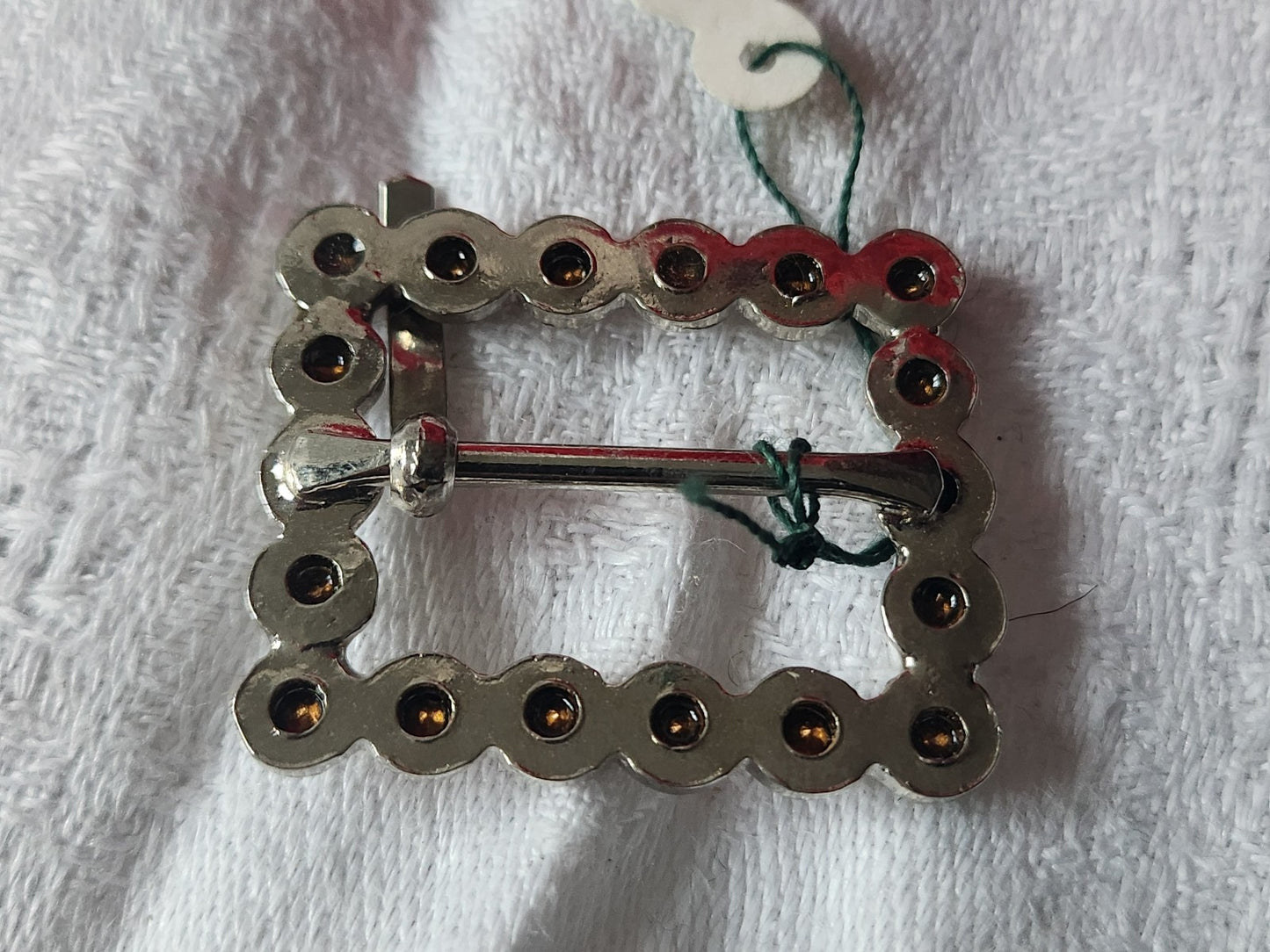 Boucle de ceinture ancienne vintage metal strass avec étiquette