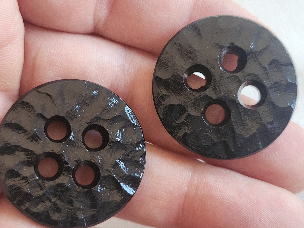 Lot 6 gros boutons vintage noir martelé trous 3,2 cm ou 32 mm ref 6291