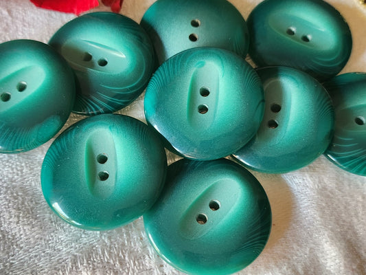 Lot 8 gros boutons vintage vert veiné à trous 2,7 cm ref 2947