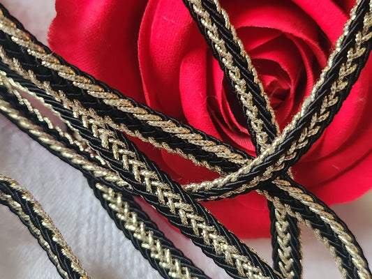 Galon vintage noir doré made In France  2 métres sur 0,6 cm A3