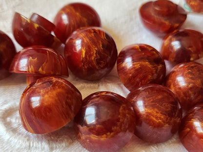 Lot 10 superbes boutons vintage rouge moucheté volume pied 1,5 cm ref 5504