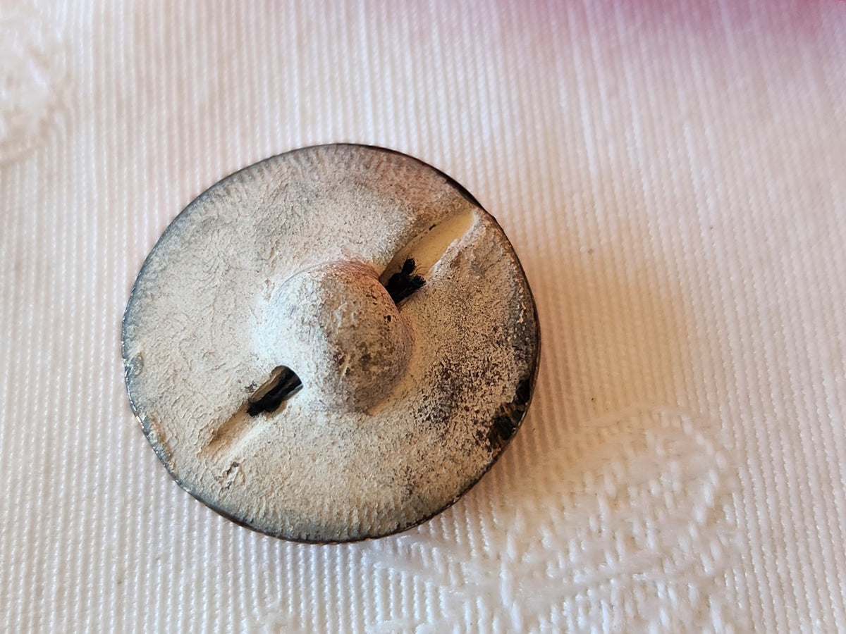 Bouton ancien en céramique noir doré pied 2,2 cm 22 mm D13D
