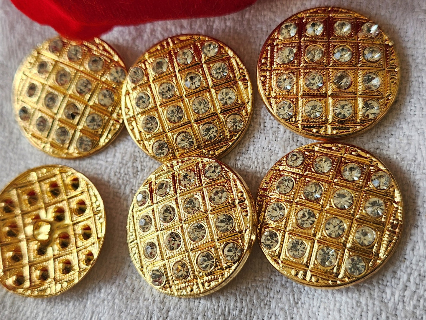 Lot 6 boutons vintage métal doré hyper léger strass verre 2,1 cm ref 285