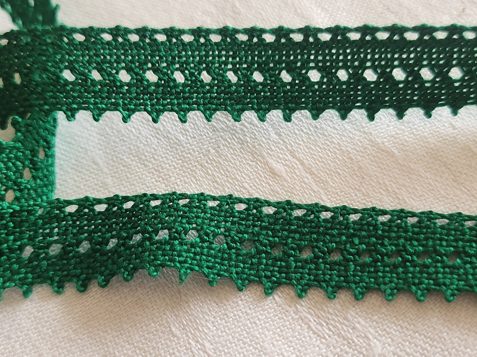 Dentelle vintage DMC vert 5 mètres sur 1,3 cm A5