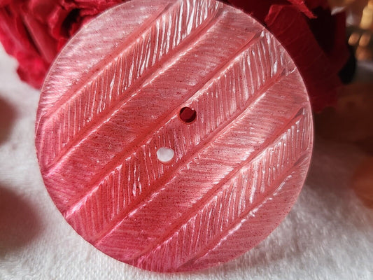 Enorme bouton vintage camaïeu rose à trous 4 cm ref 1421