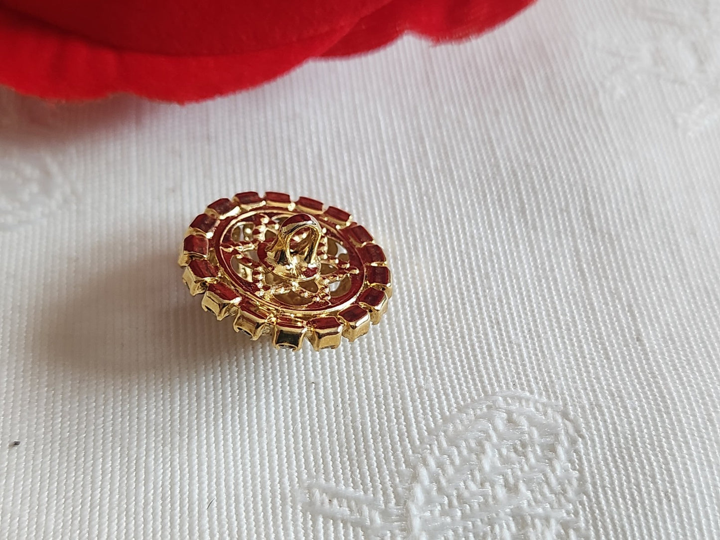 Bouton en métal doré dôme et strass en verre léger 16 mm ou 1,6 cm G12J