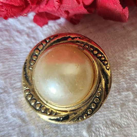 Gros bouton vintage coeur nacré pied 2,2 cm D3N