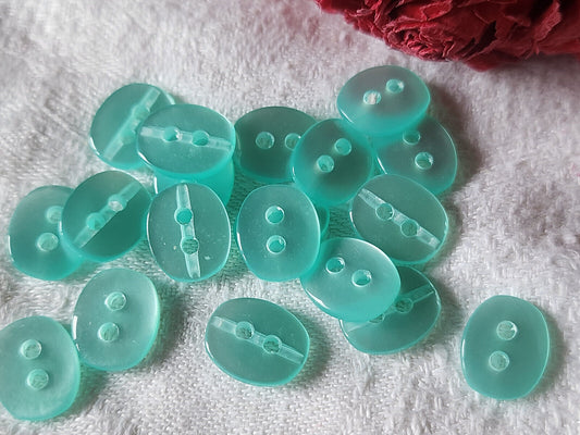 Lot 18 petits boutons vintage bleu ovale 1 sur 1,2 cm ref 516