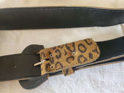 Ceinture ancienne vintage leopard daim marron 80 cm à 90 cm A4