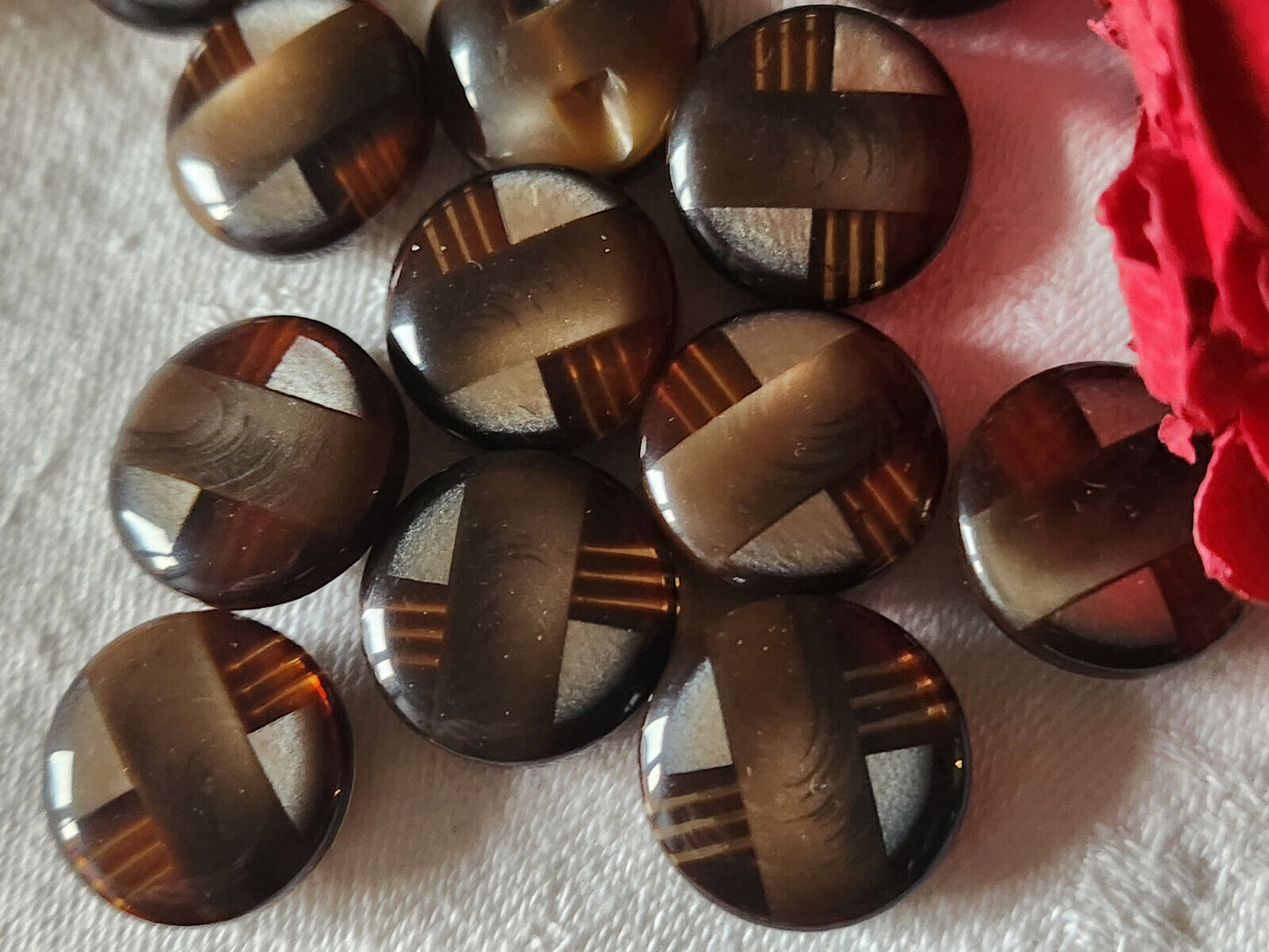 Lot 6  boutons vintage marron inclusion nacré gris pied 1,7 cm ref 1667