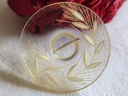 Gros bouton ancien lucite plexis épis de blé à pied jaune  3,1 cm ref 1391