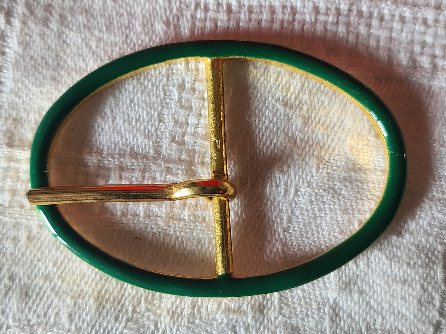 Boucle de ceinture ancienne vintage  vert métal doré 5,3 cm sur 3,5  cm